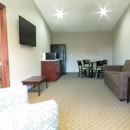 Edgewater Hotel And Suites Put-in-Bay Exterior foto